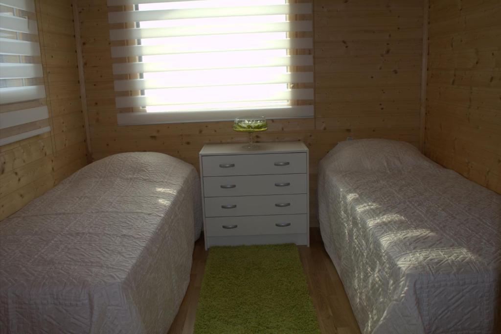 Les Chalets Fleurs De France - Kota Saint-Dalmas Zimmer foto