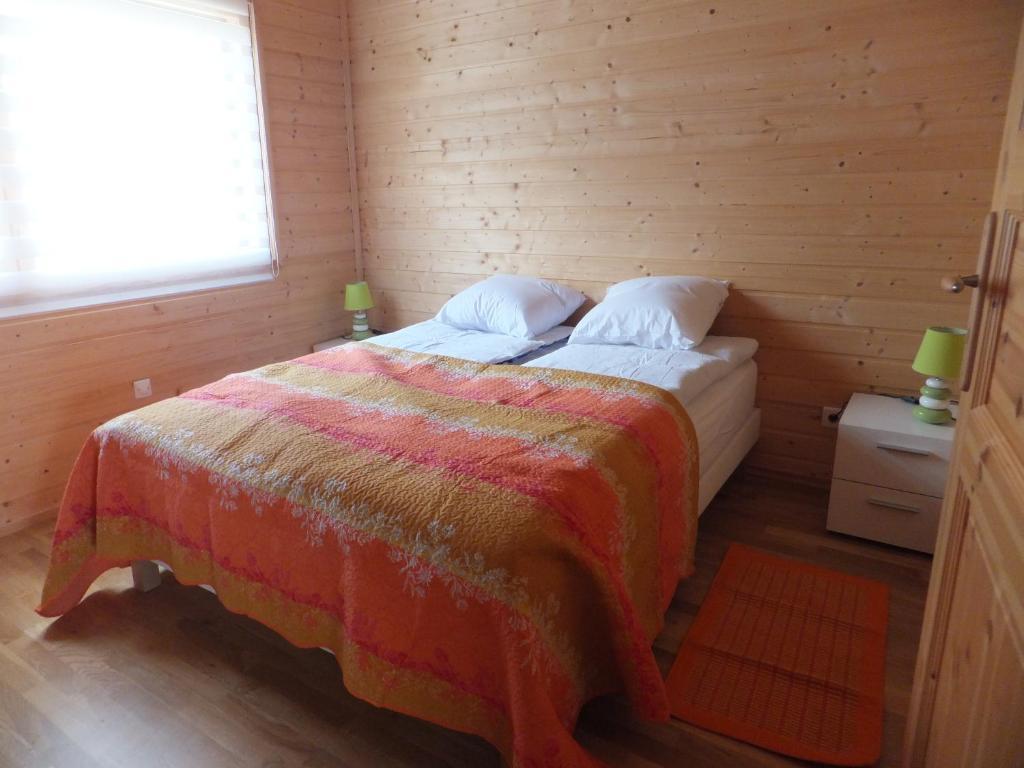 Les Chalets Fleurs De France - Kota Saint-Dalmas Zimmer foto